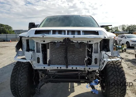 2020 Toyota Tundra Crewmax Sr5 z USA, uszkodzony, nr VIN 5TFDY5F1XLX889215